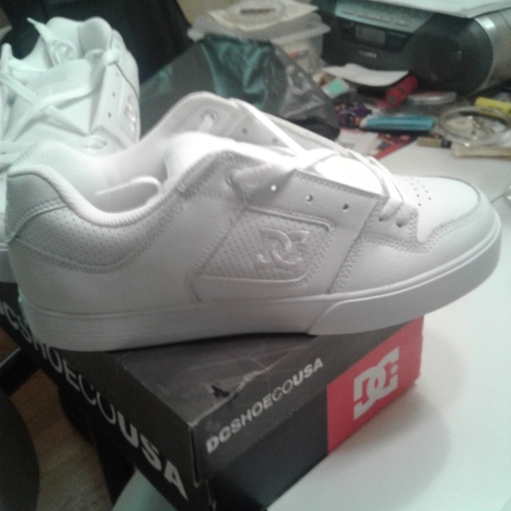 DC shoes